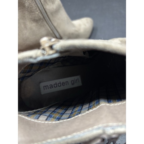 Madden Girl Pave Ankle Boots Women's Size 8.5 M Wedge Fringed Taupe Faux Suede - Picture 7 of 8